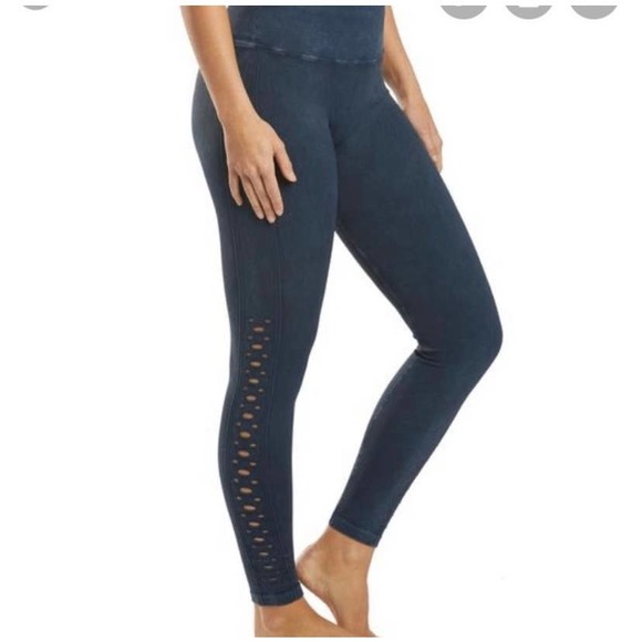 Spiritual Gangster Black Wash Third Eye Hi Rise Laser Cut Leggings Small - Picture 9 of 9